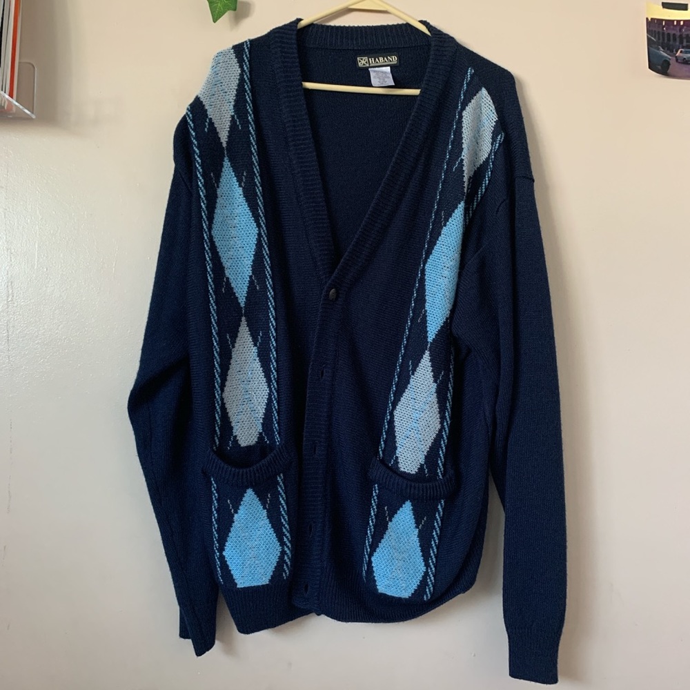 Vintage looking sweater